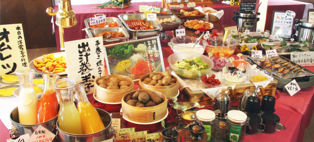 森の朝食ビュッフェ