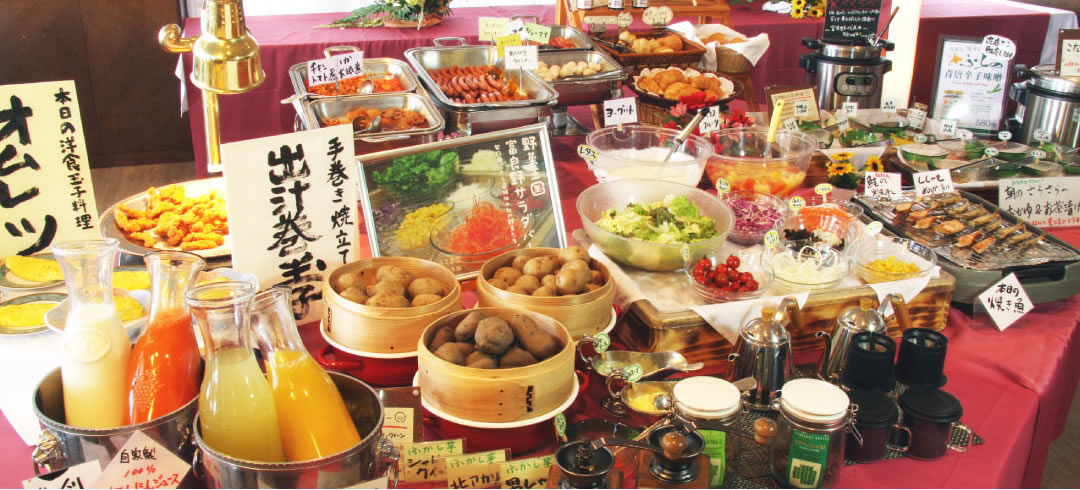 森の朝食ビュッフェ