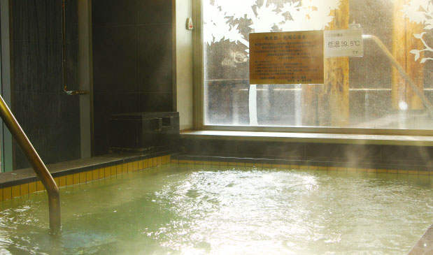 Skin-beautifying Komeiseki Hot Springs